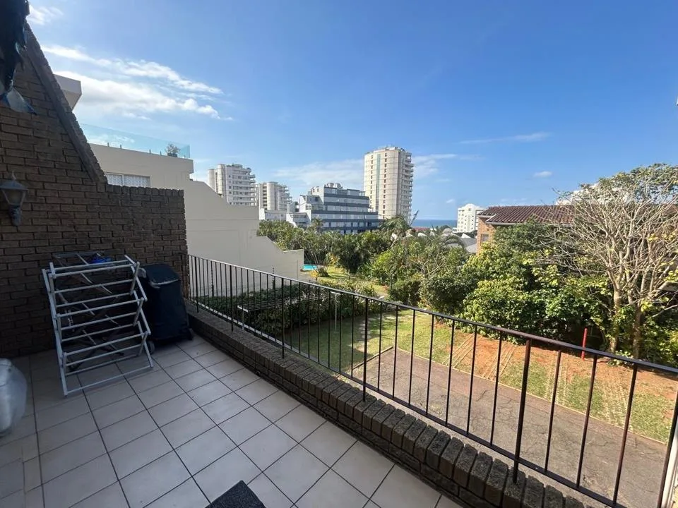 3 Bedroom Apartment / flat to rent in Umhlanga Central