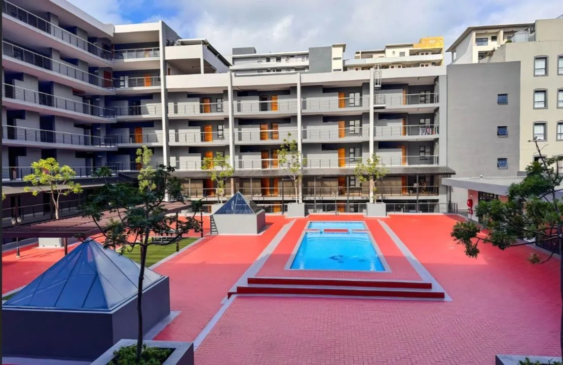 2 Bedroom Apartment / flat to rent in New Town Centre