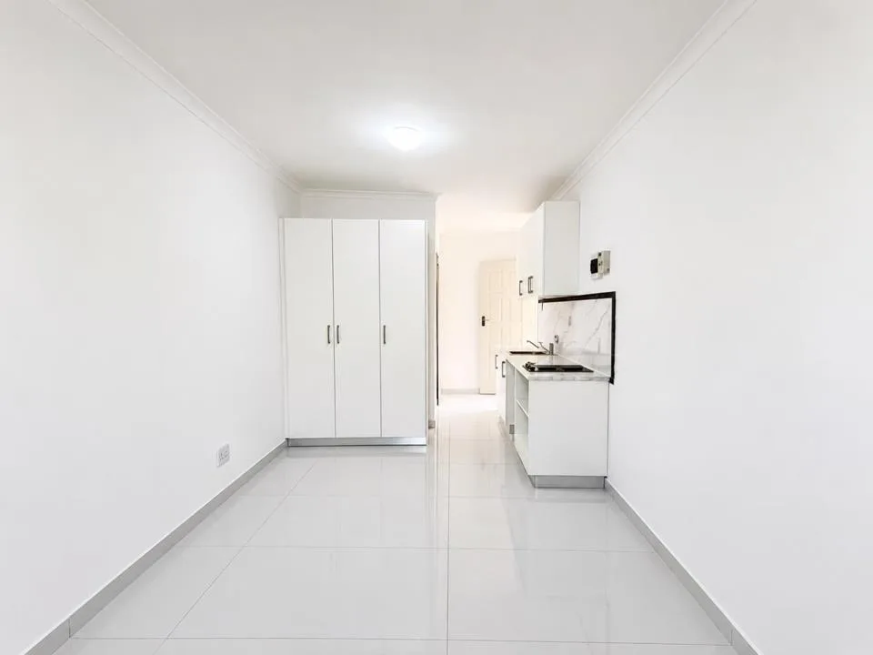 1 Bedroom House to rent in Kensington