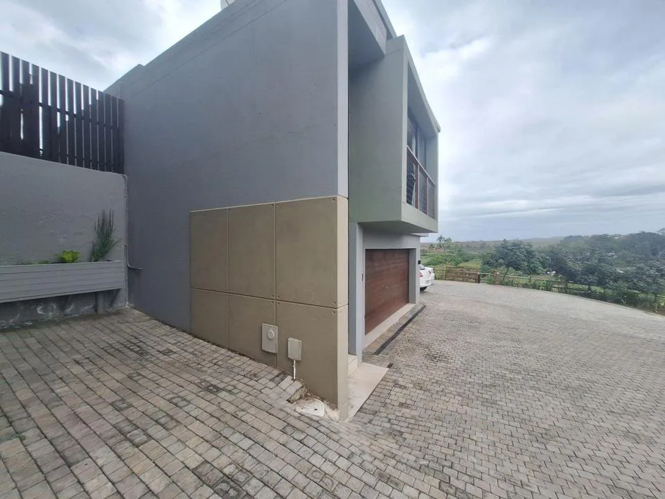 2 Bedroom Townhouse to rent in Palm Lakes Estate