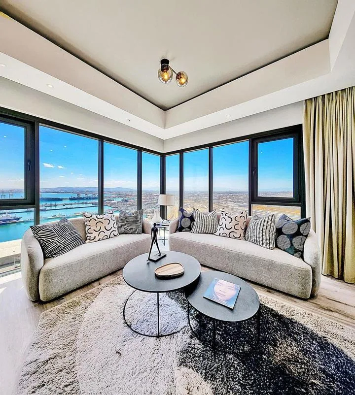 2 Bedroom Apartment / flat to rent in Foreshore