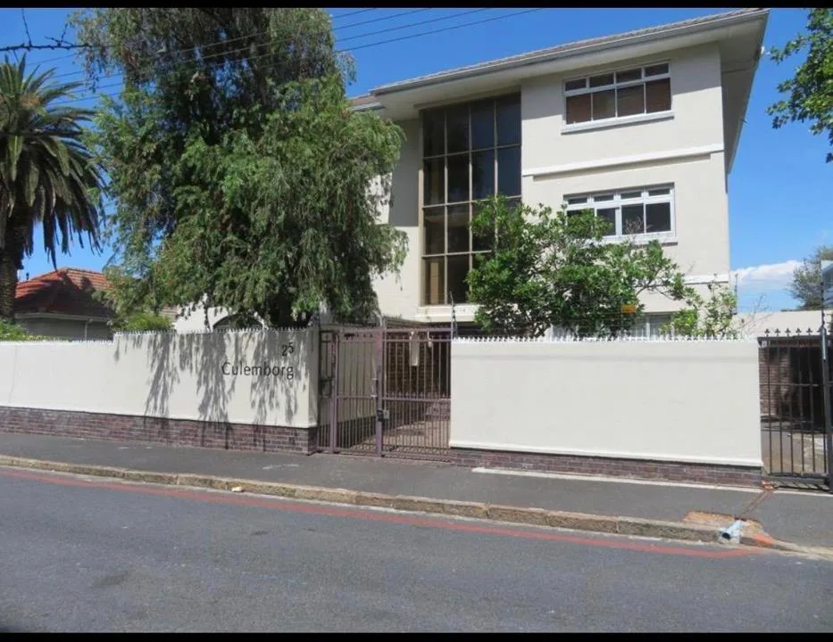 2 Bedroom Apartment / flat to rent in Rondebosch