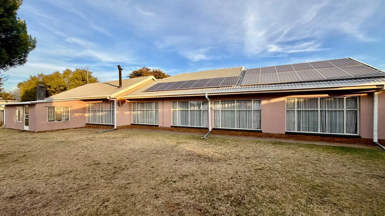 4 Bedroom House for sale in Flamwood