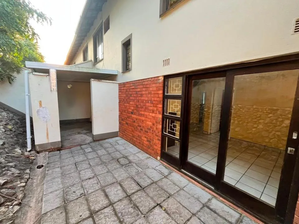 3 Bedroom Apartment / flat to rent in Fairview
