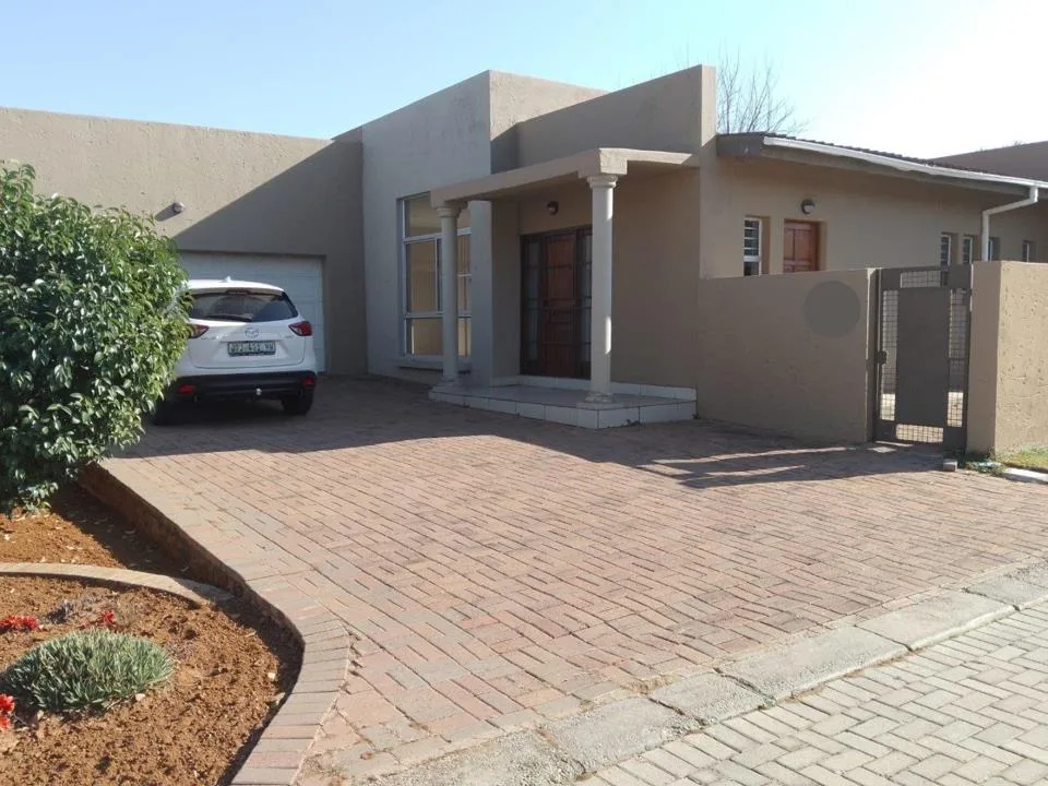 3 Bedroom House for sale in Wilkoppies