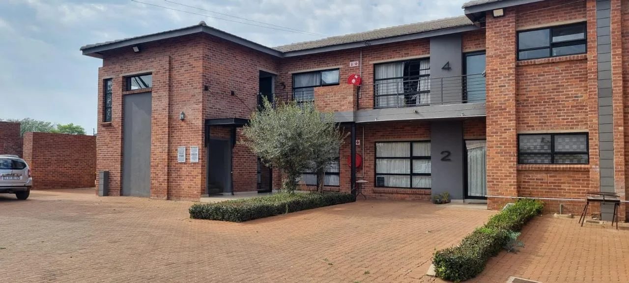 2 Bedroom Apartment / flat to rent in Raslouw