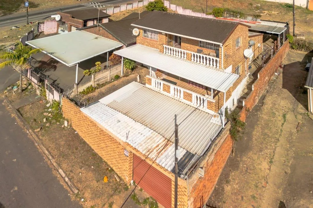 5 Bedroom House for sale in Phoenix Industrial