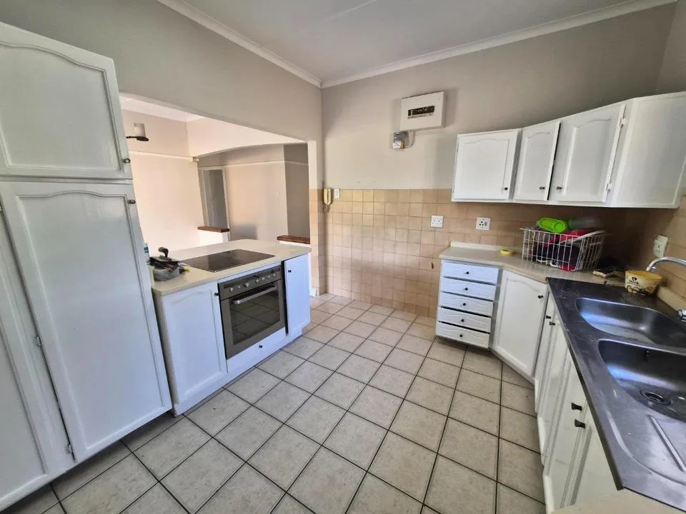 3 Bedroom House to rent in Sarnia