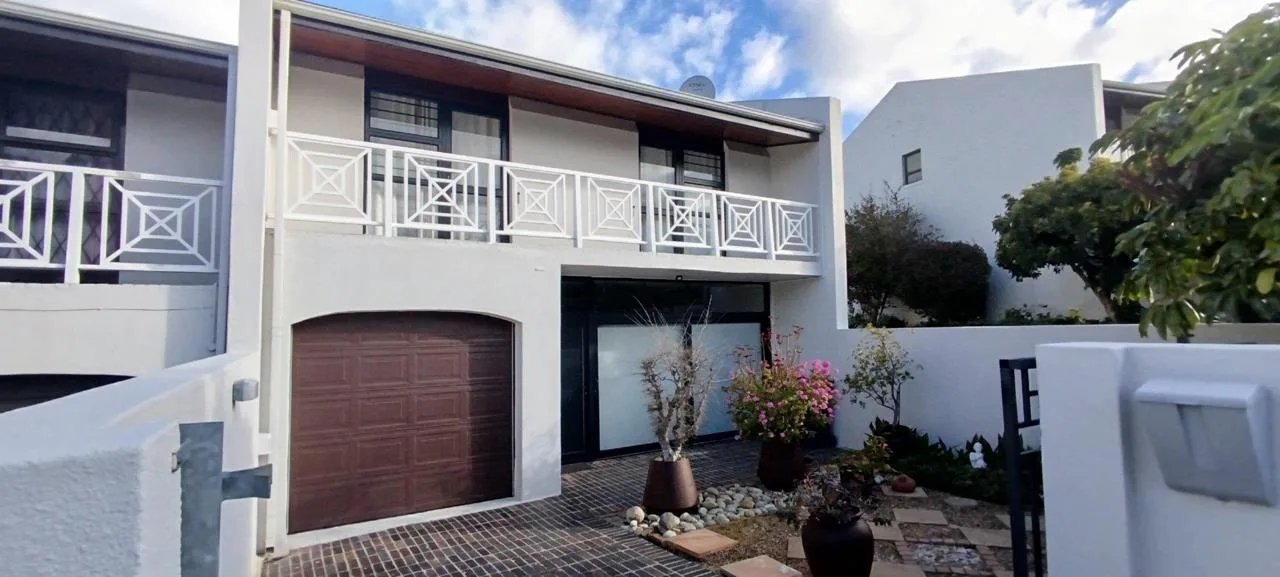 3 Bedroom Townhouse to rent in Pearl Marina