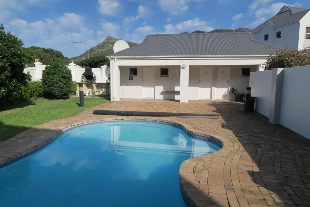 2 Bedroom Apartment / flat to rent in Hout Bay Central