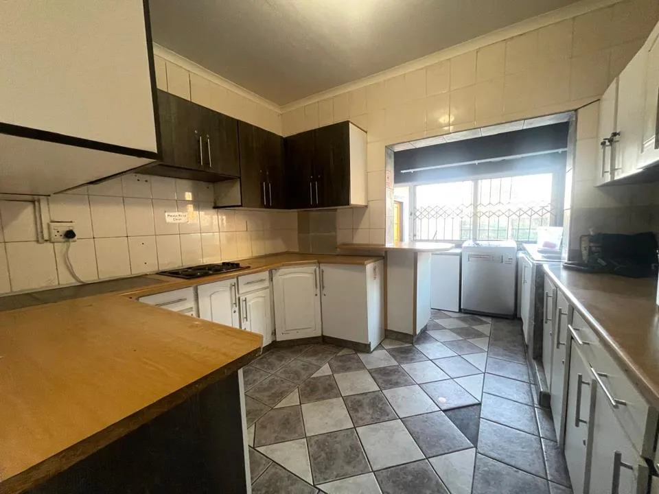 8 Bedroom House to rent in Wensleydale