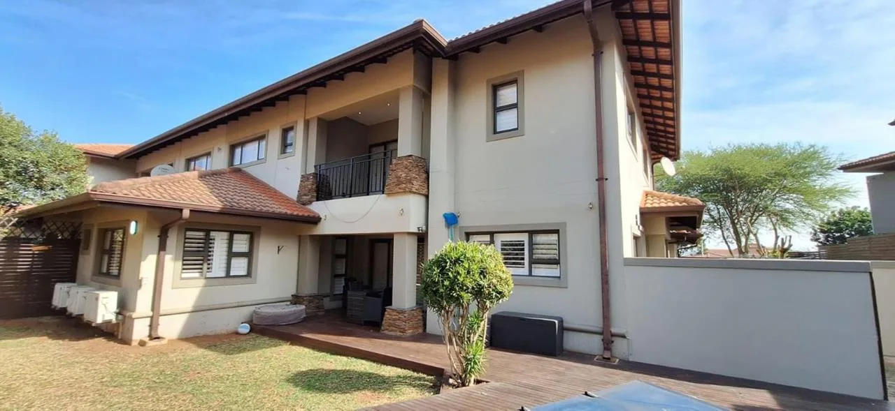 4 Bedroom Townhouse to rent in Izinga Ridge