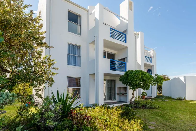 3 Bedroom Apartment / flat to rent in Marina Da Gama
