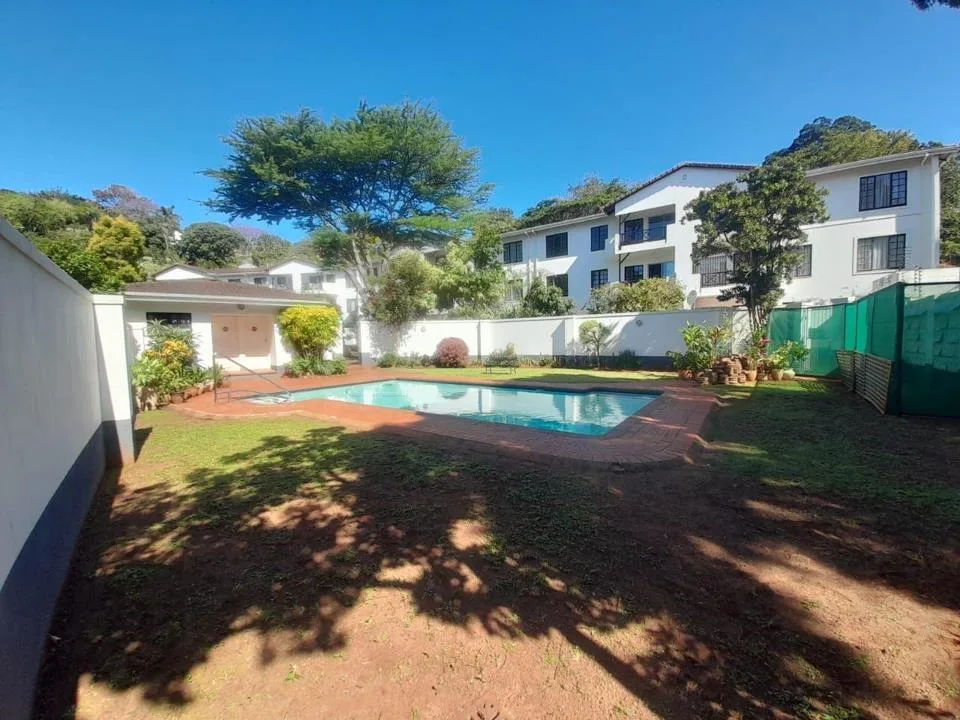 2 Bedroom Apartment / flat to rent in Manor Gardens