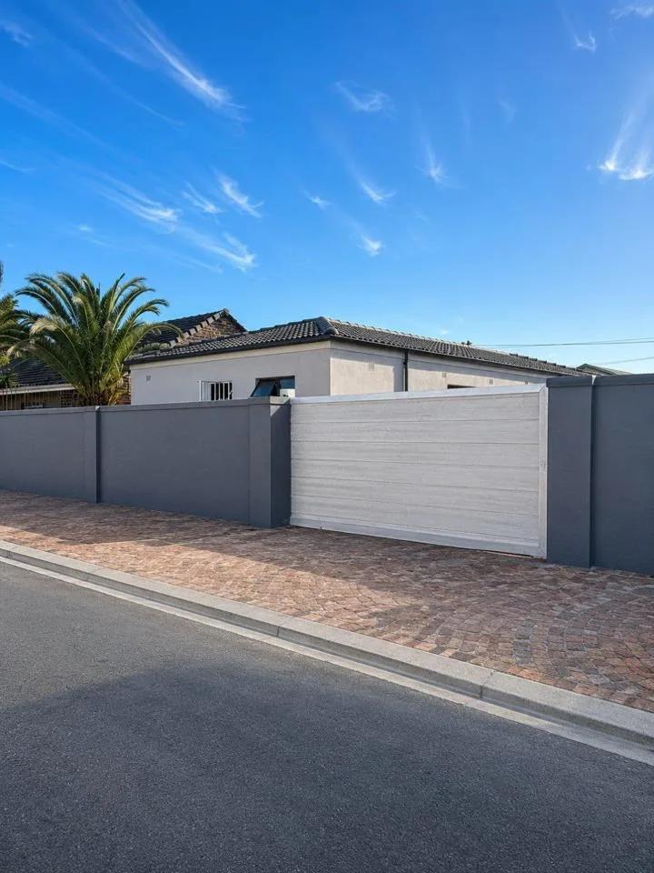 3 Bedroom House to rent in Grassy Park