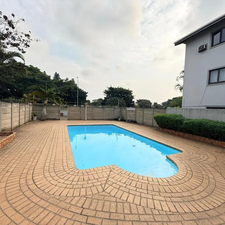 2 Bedroom Apartment / flat to rent in Meer En See