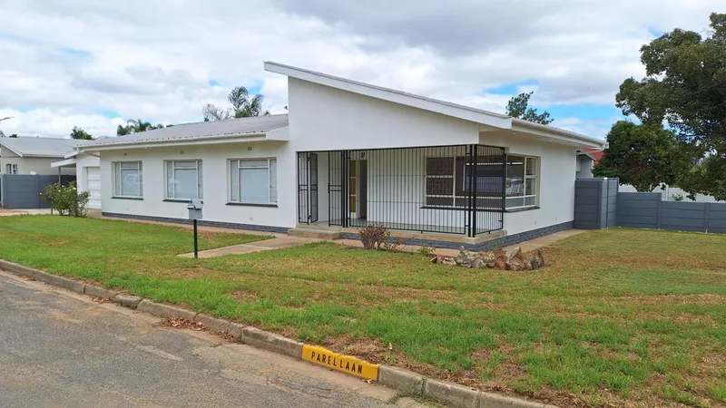 3 Bedroom House to rent in Robertson