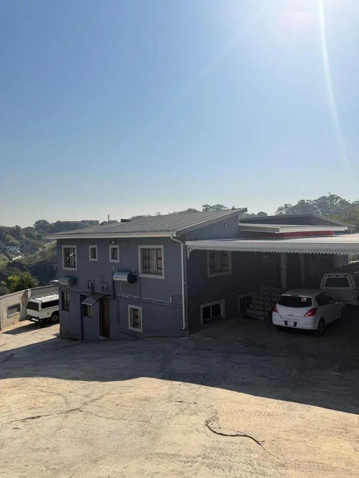 3 Bedroom Apartment / flat to rent in Kenville