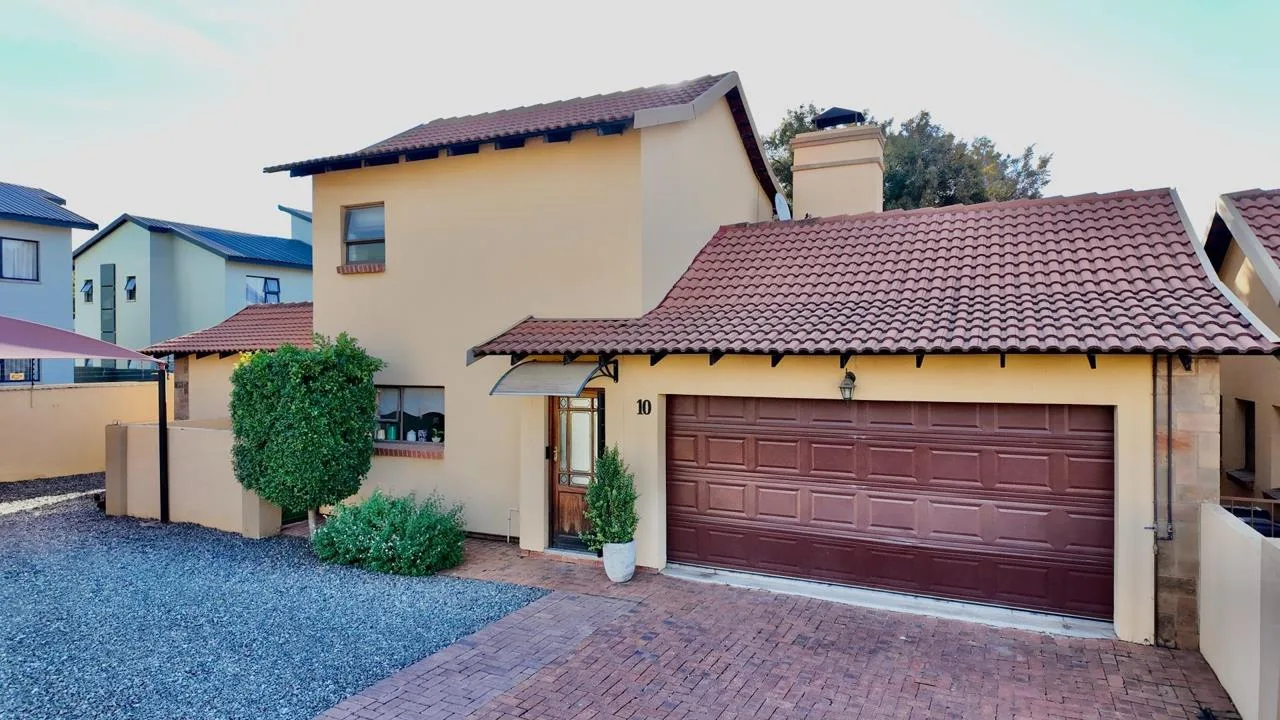 3 Bedroom House for sale in Waterval East