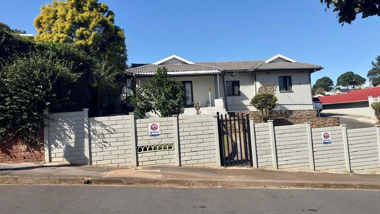 4 Bedroom House to rent in Carrington Heights