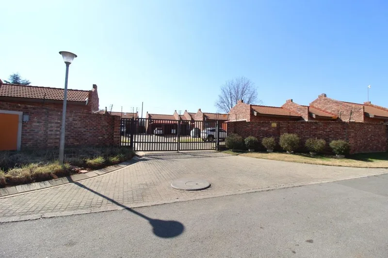 2 Bedroom Townhouse for sale in Baillie Park
