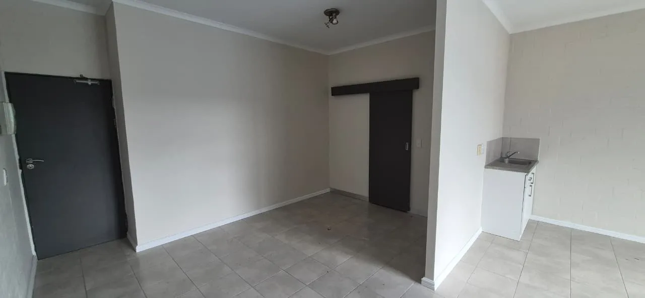 0.5 Bedroom Apartment / flat to rent in Wynberg