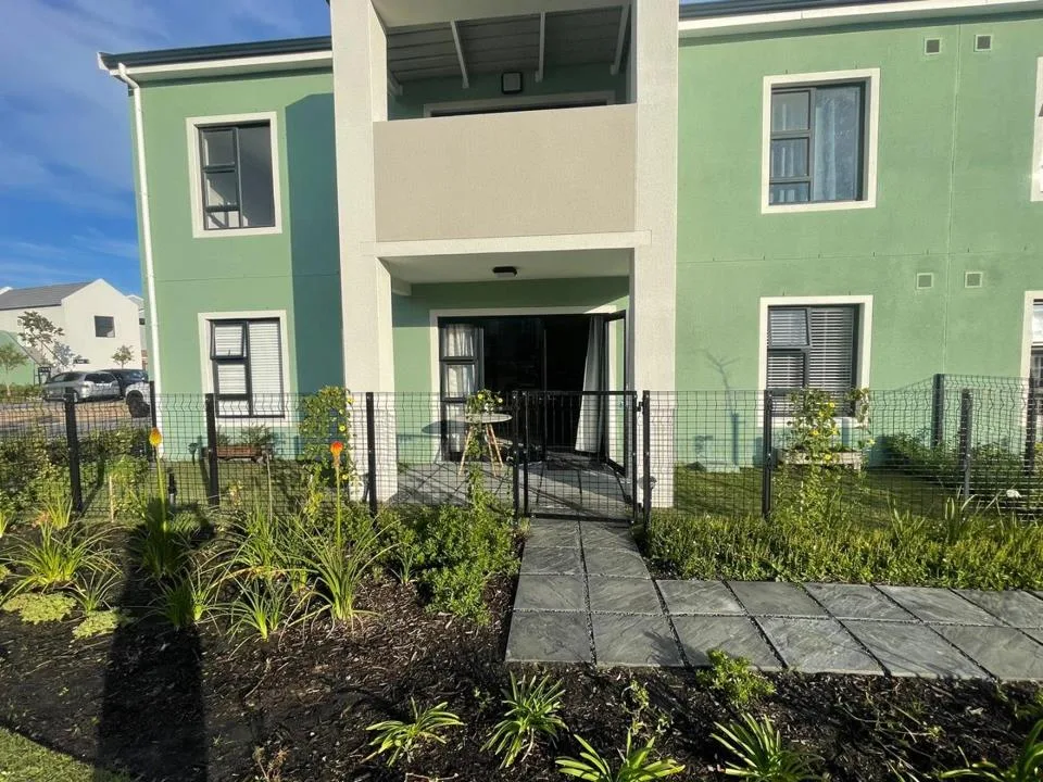 2 Bedroom Apartment / flat to rent in Burgundy Estate