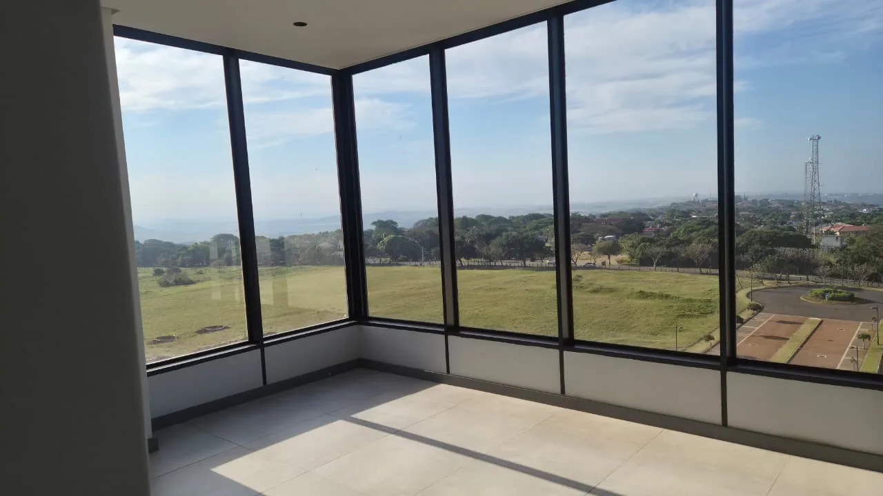 3 Bedroom Apartment / flat to rent in Umhlanga Ridge