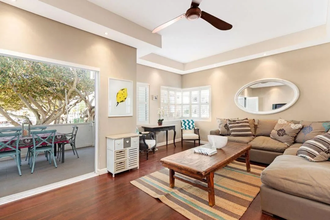 2 Bedroom Apartment / flat to rent in Sea Point
