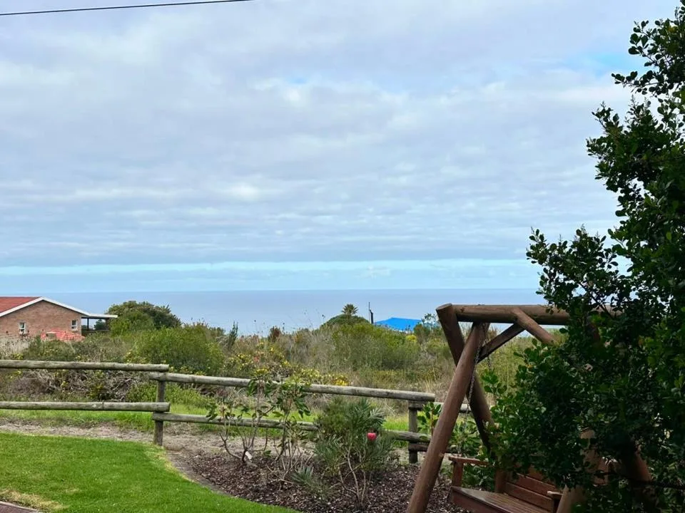 2 Bedroom Apartment / flat to rent in Dana Bay