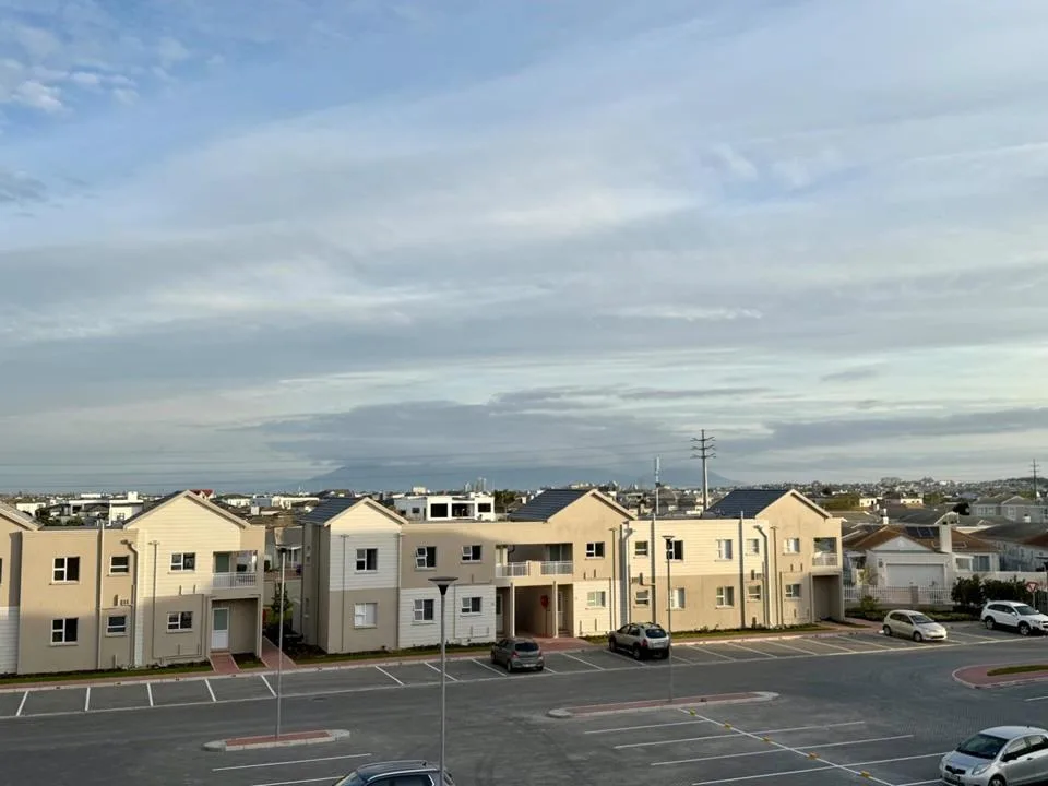 3 Bedroom Apartment / flat to rent in Sunningdale