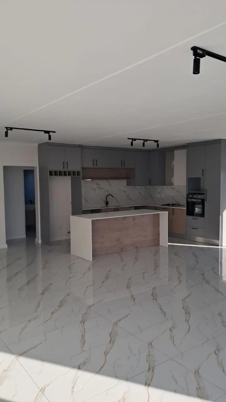 3 Bedroom Apartment / flat to rent in Sandown