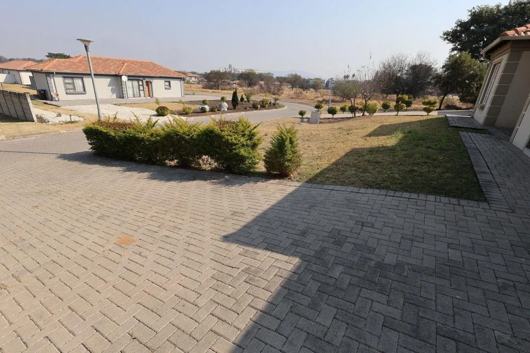 3 Bedroom House for sale in Ngwenya River Estate