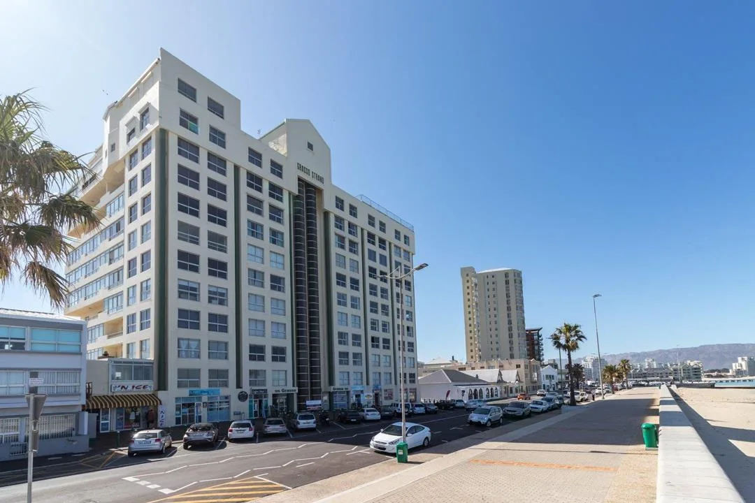 2 Bedroom Apartment / flat to rent in Strand North