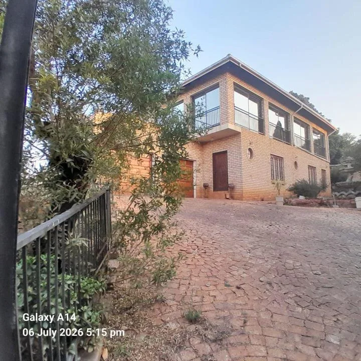3 Bedroom House for sale in Safari Gardens