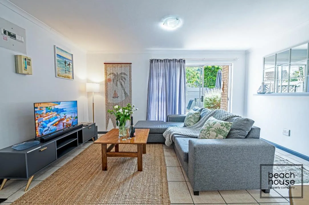 2 Bedroom Apartment / flat to rent in Bloubergstrand