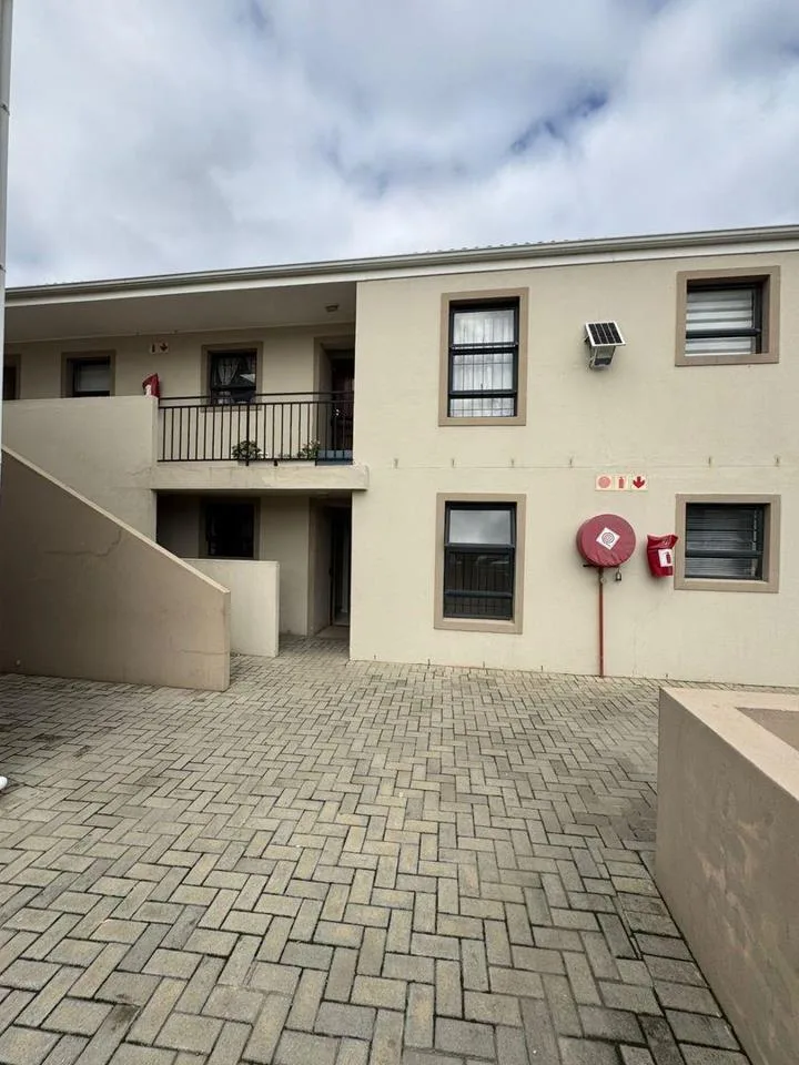 2 Bedroom Apartment / flat to rent in Fairview Golf Estate