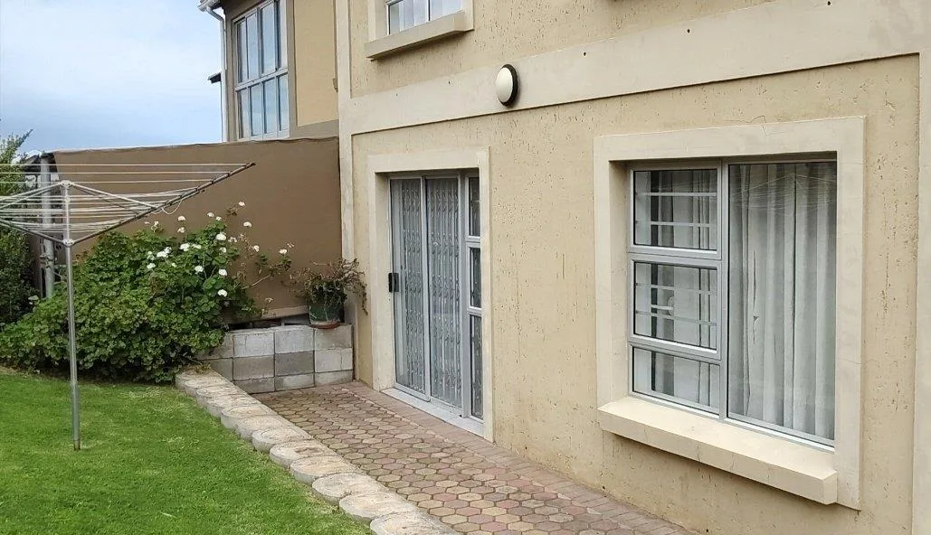 3 Bedroom Townhouse to rent in Tergniet