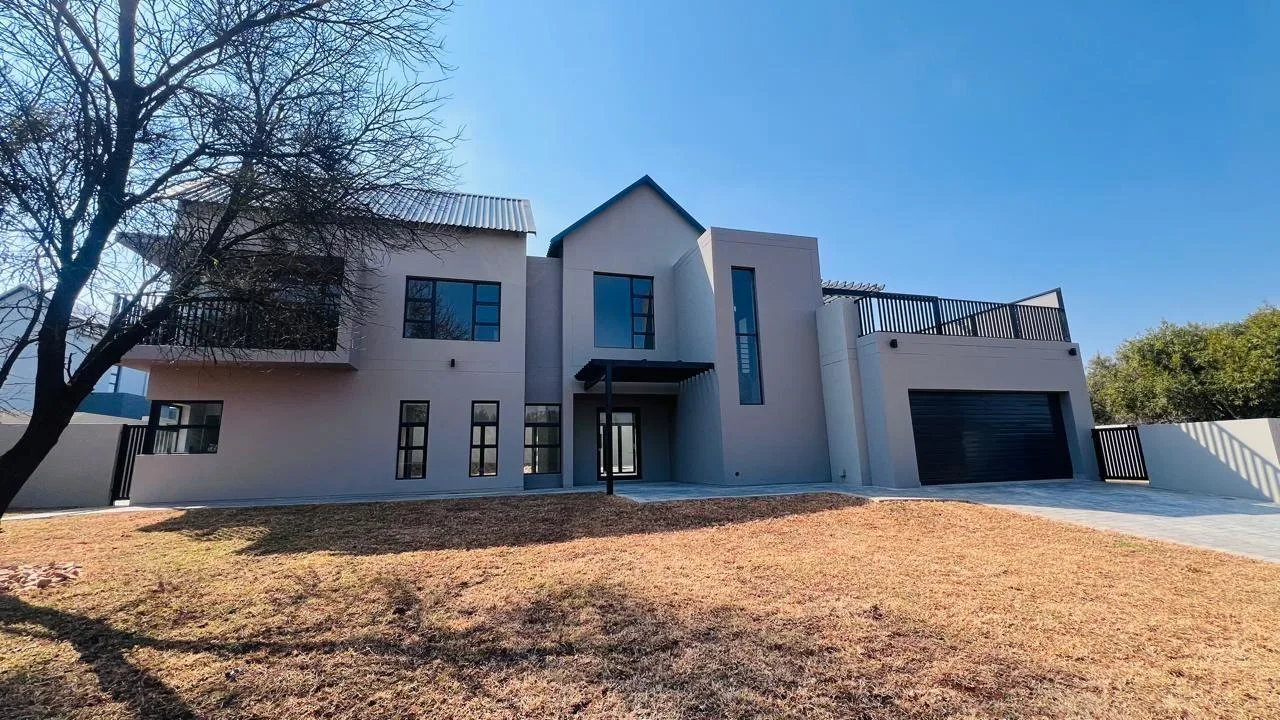 5 Bedroom House for sale in Leloko Lifestyle & Eco Estate