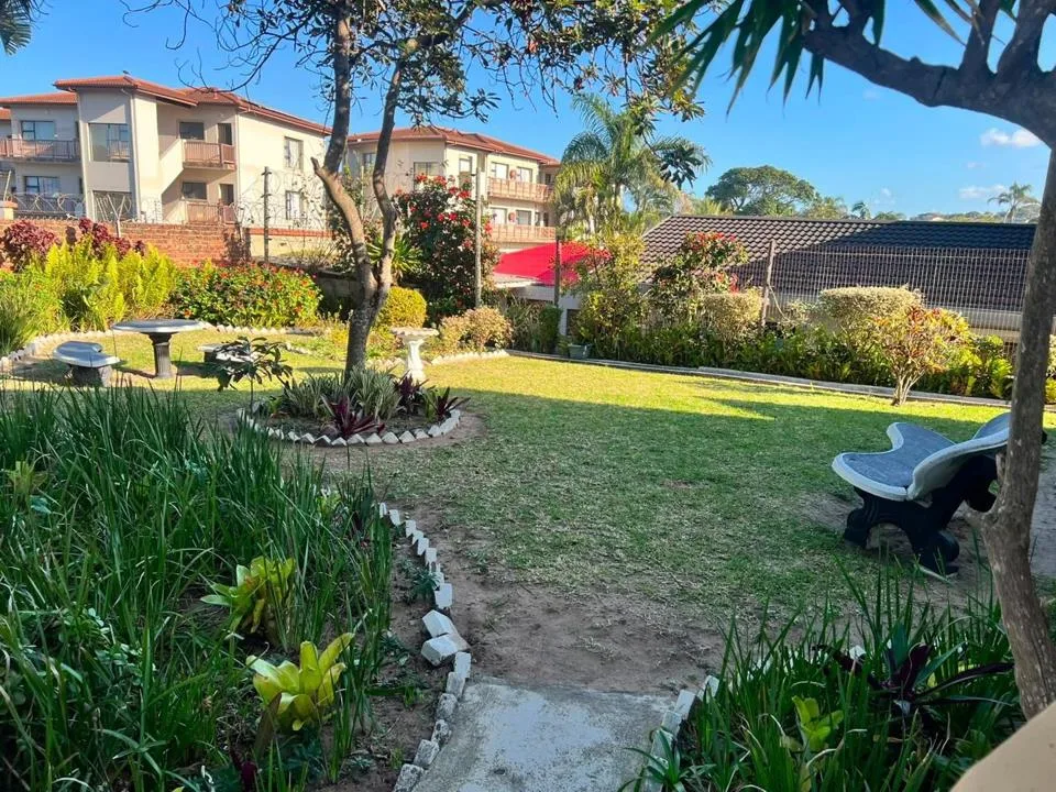 1 Bedroom Apartment / flat to rent in Uvongo Beach