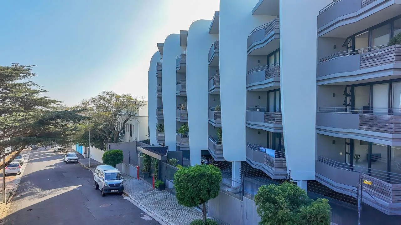 1 Bedroom Apartment / flat to rent in Three Anchor Bay