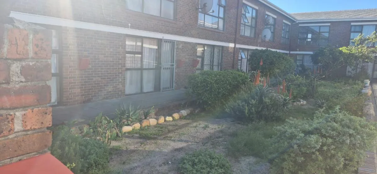 2 Bedroom Apartment / flat to rent in Grassy Park