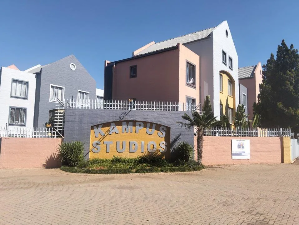 1 Bedroom Apartment / flat for sale in Potchefstroom North