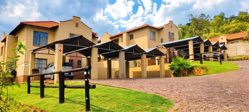 3 Bedroom Apartment / flat for sale in Azalea Park