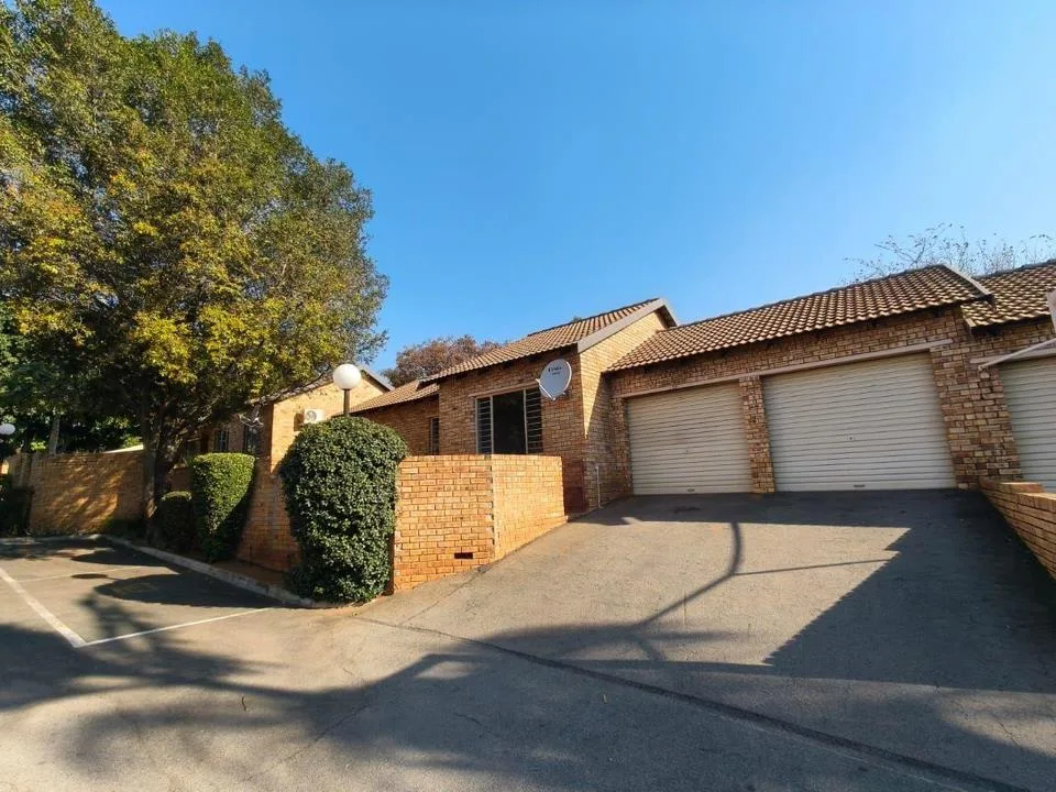 3 Bedroom Townhouse for sale in Cashan