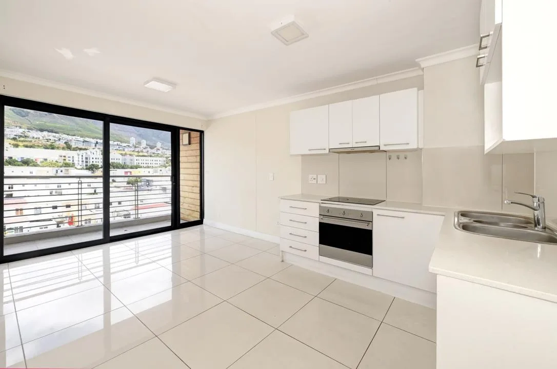 2 Bedroom Apartment / flat to rent in Zonnebloem