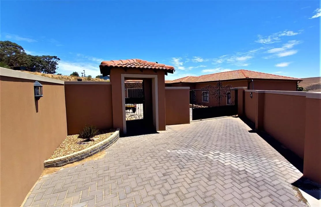 4 Bedroom House to rent in Tafelzicht