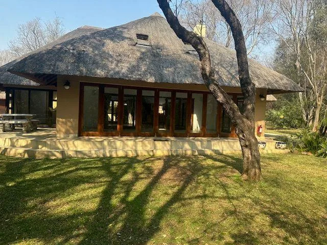 4 Bedroom House for sale in Lakeland Estate