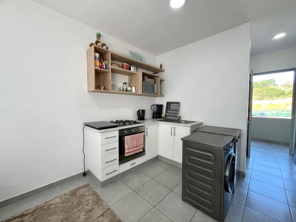 2 Bedroom Apartment / flat to rent in Sheffield Beach