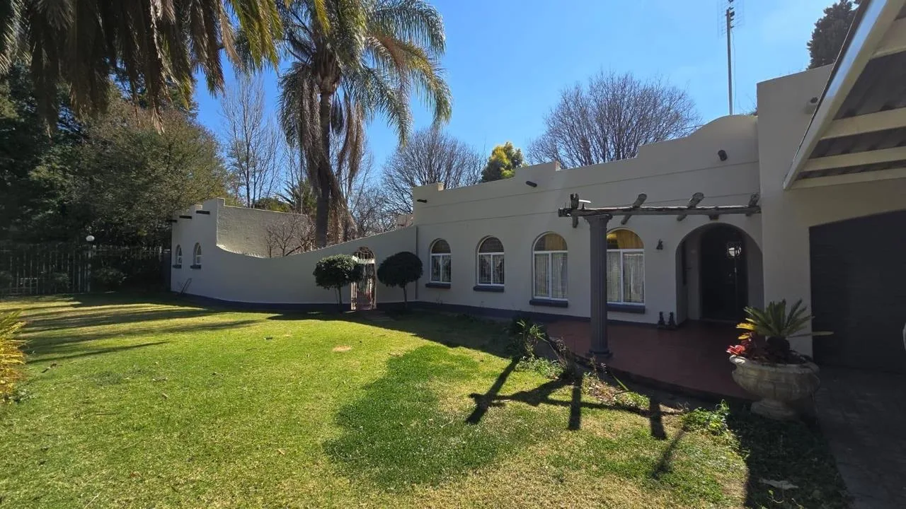 4 Bedroom House for sale in Potchefstroom Central